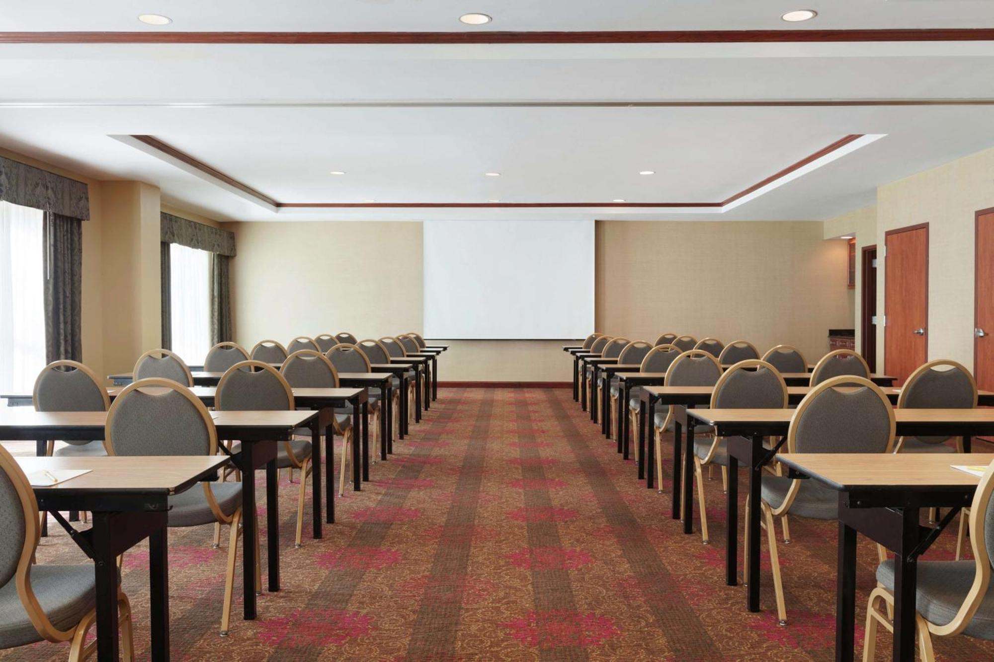 Hilton Garden Inn Houston/Зе-Вудлендс Экстерьер фото