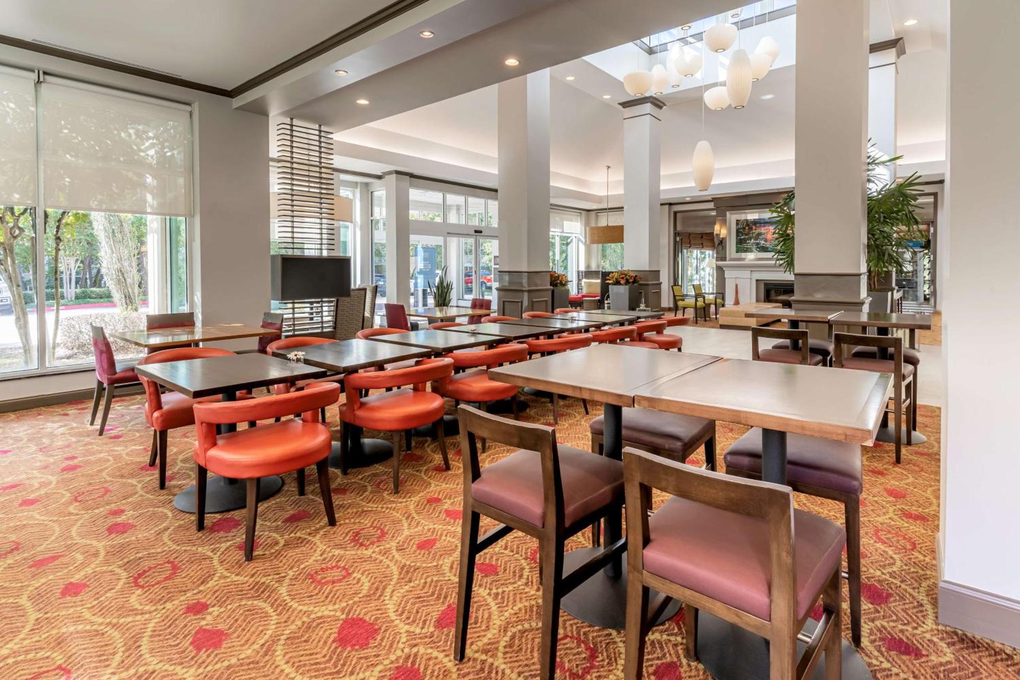 Hilton Garden Inn Houston/Зе-Вудлендс Экстерьер фото