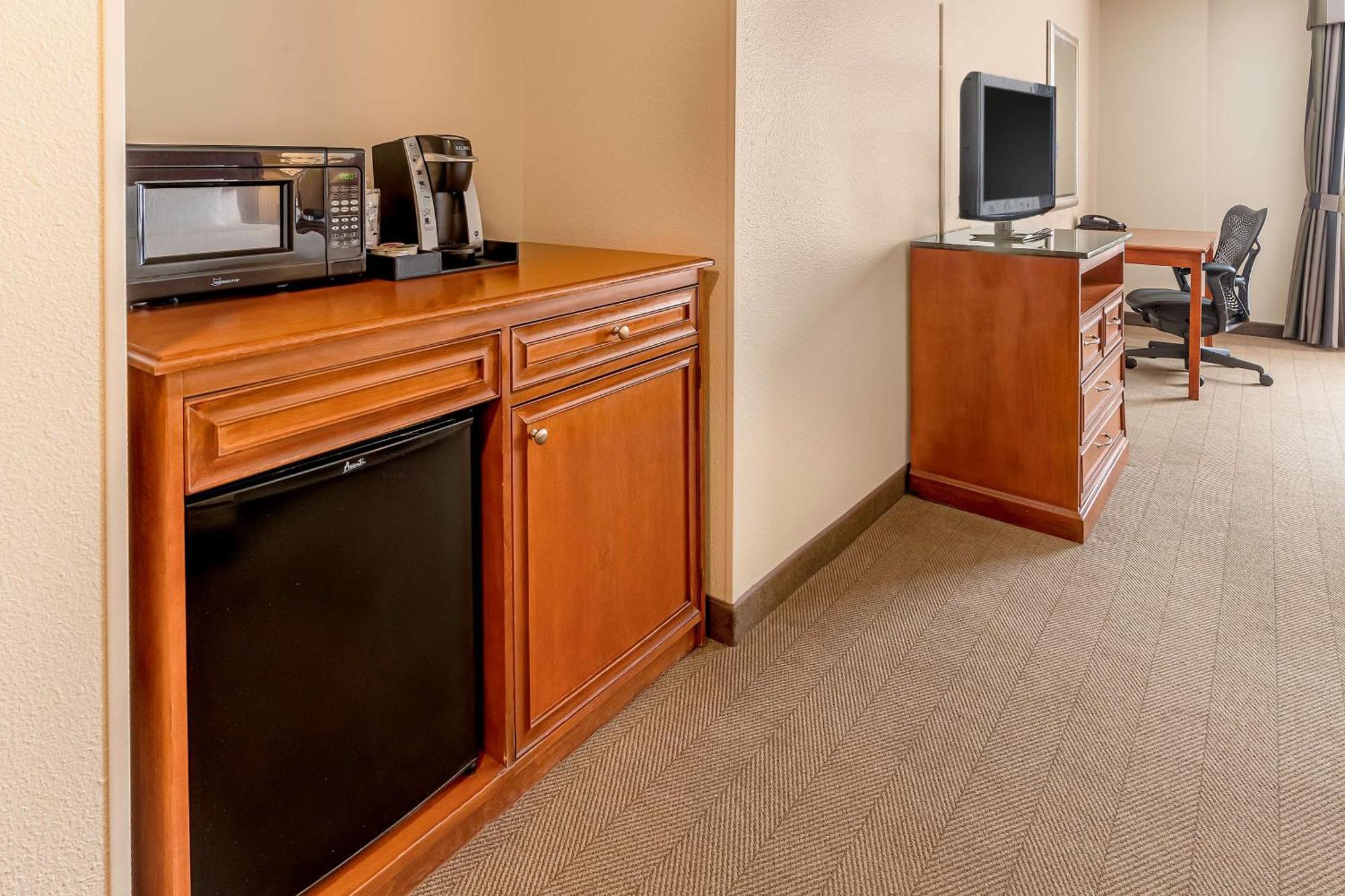 Hilton Garden Inn Houston/Зе-Вудлендс Экстерьер фото