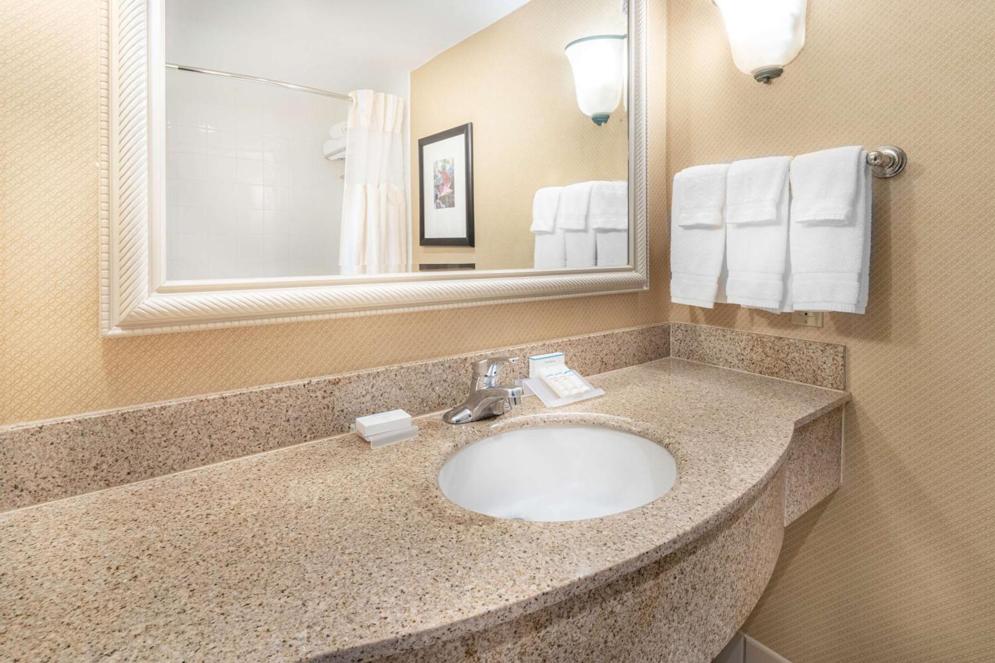 Hilton Garden Inn Houston/Зе-Вудлендс Экстерьер фото